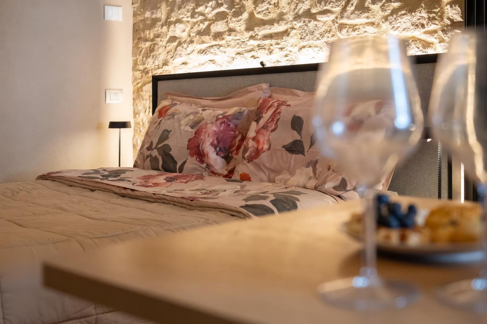 Forma Your Boutique Suite Corciano Exterior foto